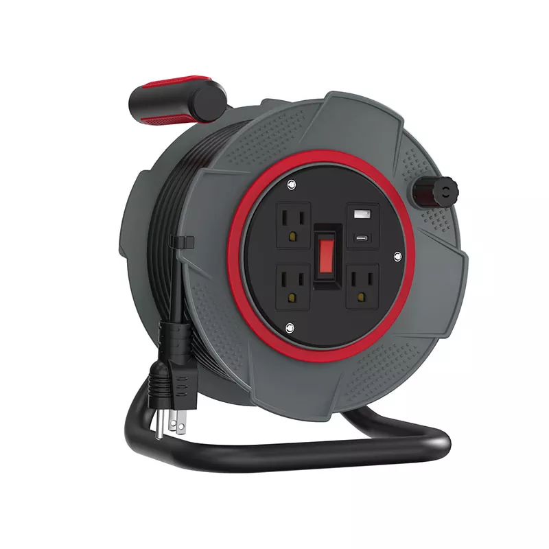 Bęben z plastikowym przewodem USB z 3 gniazdami, 45 stóp